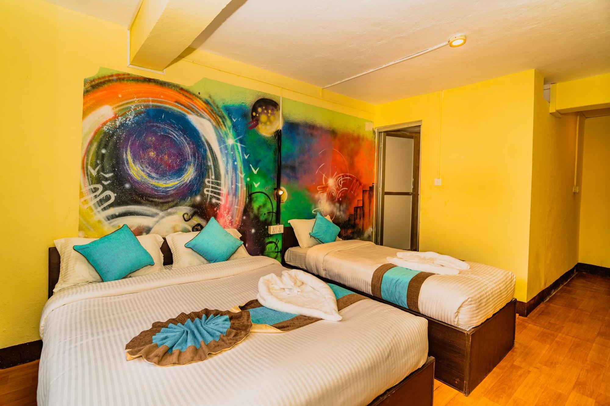 Rest Up Kathmandu Hostel Exterior foto