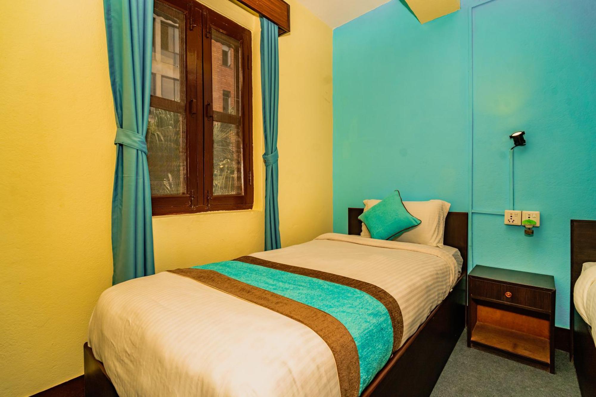 Rest Up Kathmandu Hostel Exterior foto